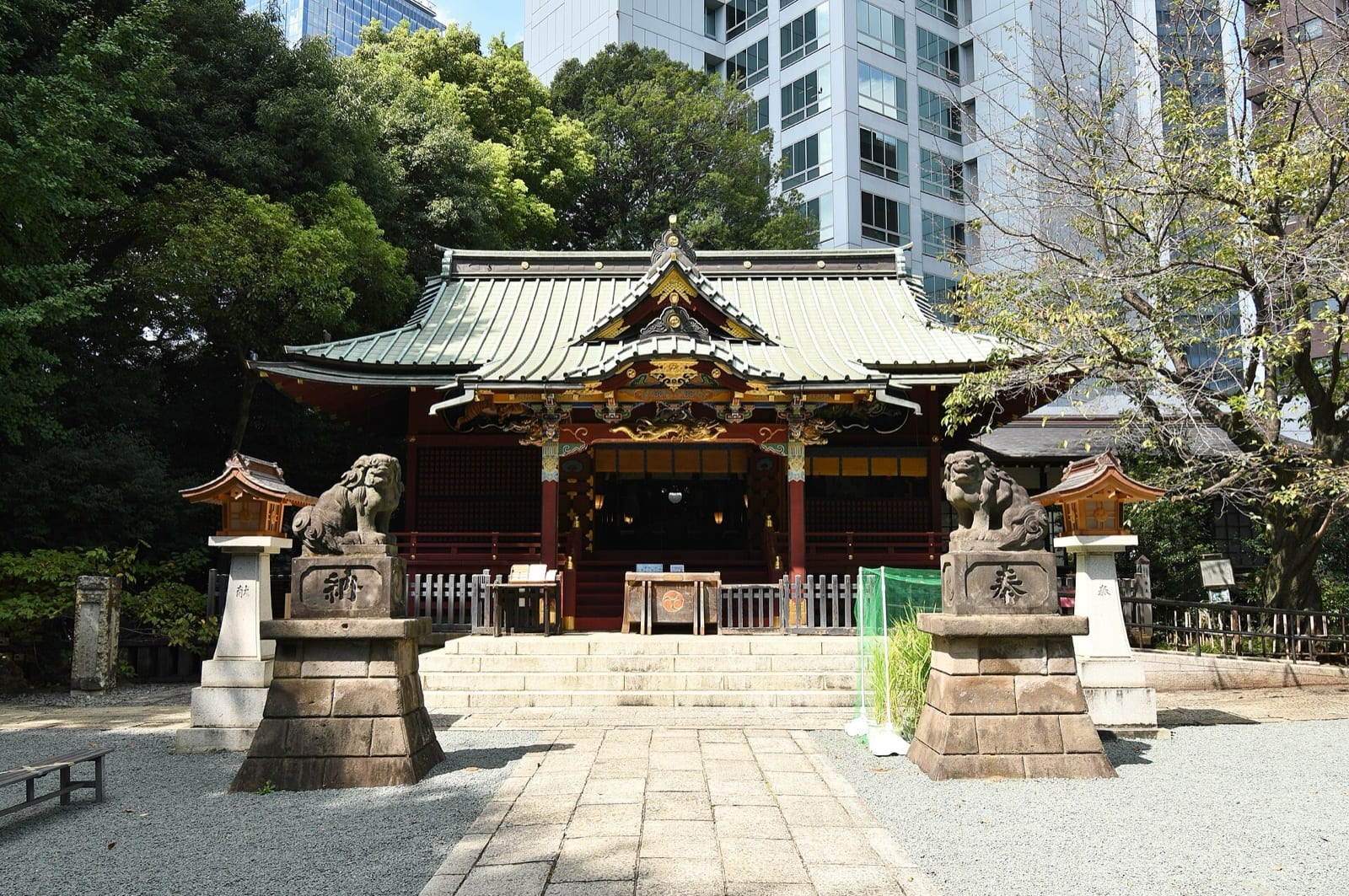 渋谷・恵比寿の神社めぐり — 金王八幡宮・宮益御嶽神社ほか、駅から駅まで歩く約2.5km【2026年版】