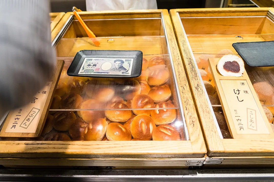 日本にチップはいらない — 値段に「おもてなし」が含まれている理由