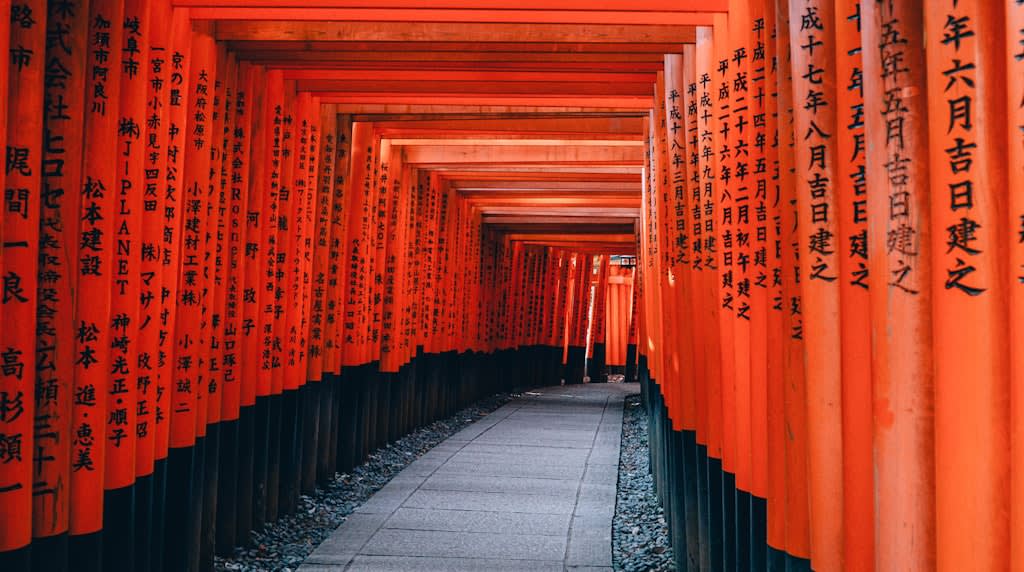 お寺は「静かな癒しスポット」じゃない——汗と祈りと経営が渦巻く生きた場所